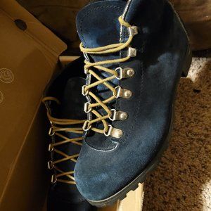 Vintage Women’s Italian Hiking Boots Voyageur Boots Suede Short Boots Size 7